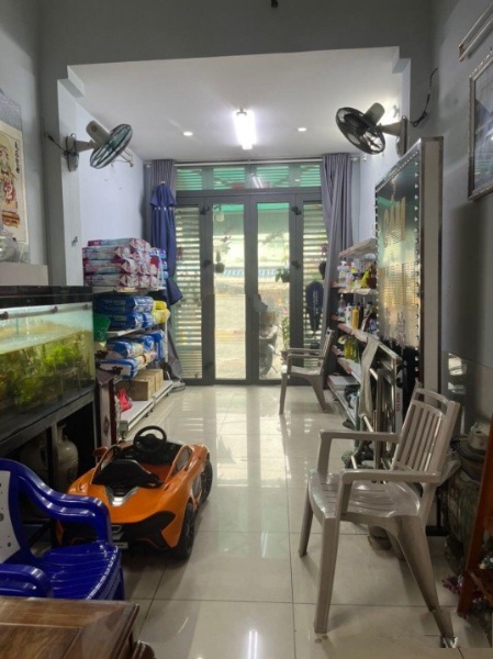 Bán nhà 3 tầng mặt tiền Đường Tuy Lý Vương, Phường 13, Quận 8, Hồ Chí Minh
